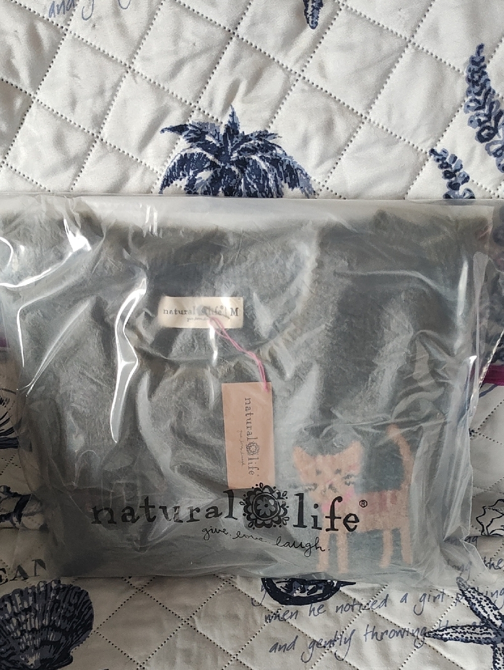 NATURAL LIFE: CHARCOAL CAT ICON SWEATER - Picture 7 of 7